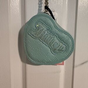 NWT Juicy Couture “String of Pearls” Heart-Shaped Blue Zip Around